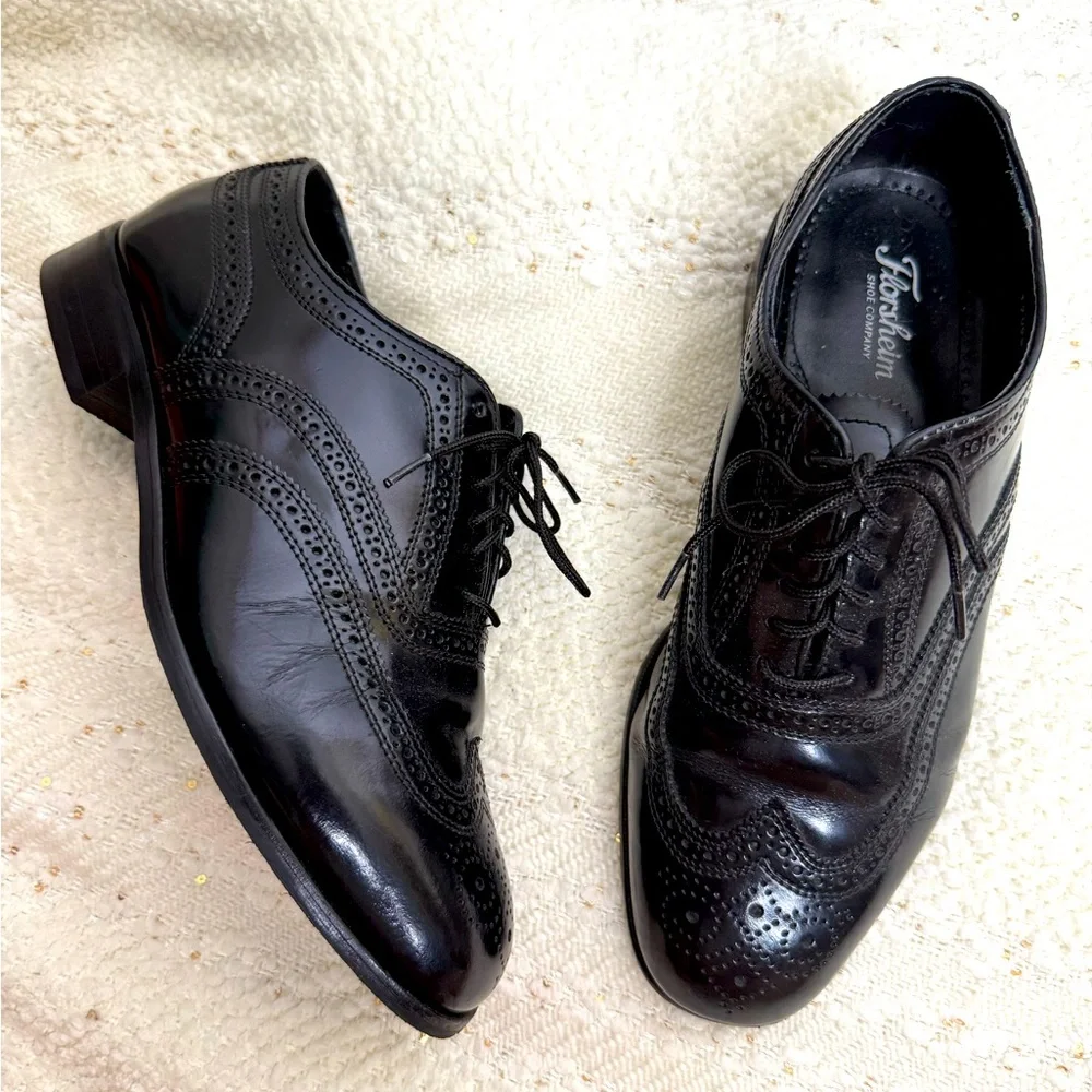 Florsheim Black Lexington Wingtip Oxfords 8.5 Wide Men’s dress shoes